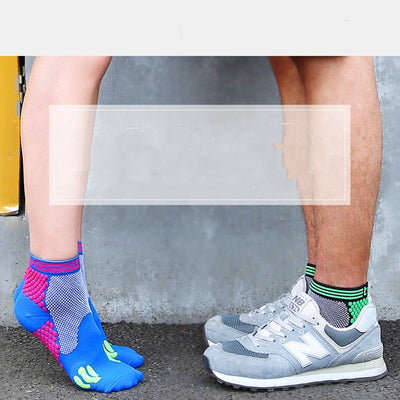 Running socks and gym socks